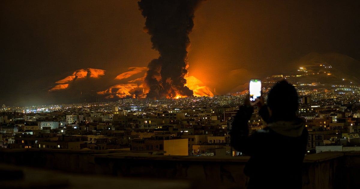 Mideast Conflict Fuels Oil Volatility: What's Next for Markets?